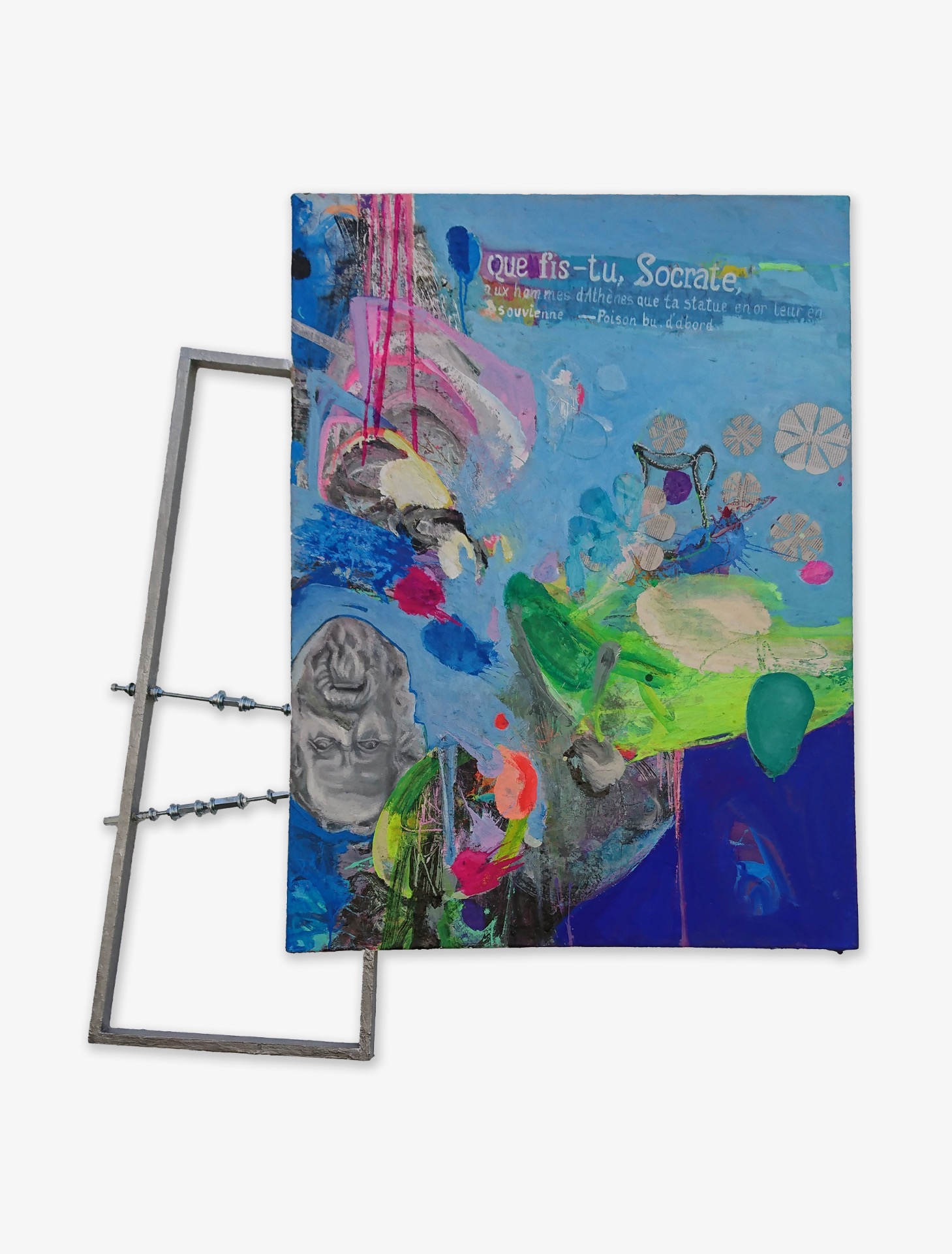 Peinture sculpture par Ella Helman avec un copié collé d’une statue de Socrate et collage de phrase philosophique